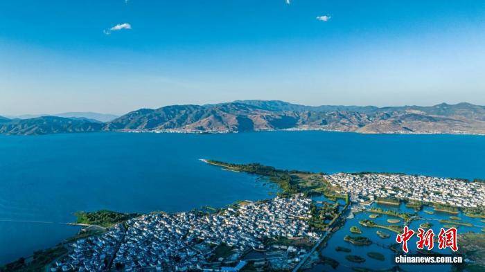 背篓装着K线图 在大理渔村邂逅“金融华尔街”