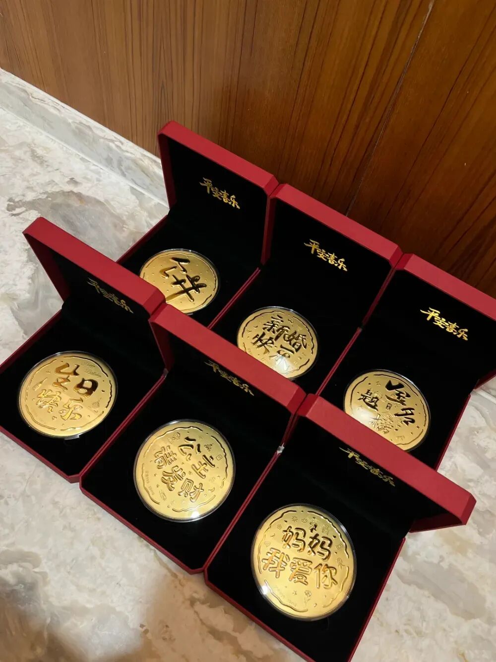 现货黄金在哪买(现货黄金在哪买的)